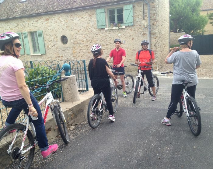 Rallye urbain à vélo Bien que la plupart des rallyes que nous proposons soient en foret, Fontainebleau oblige, certains se déroulent en milieu urbain.