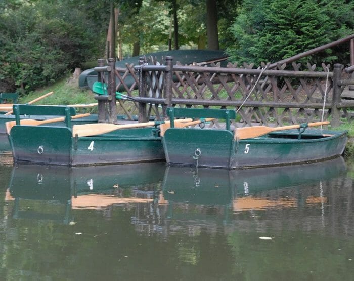 7 barques et 5 canoës sont à votre disposition, pour une balade durant les beaux jours.